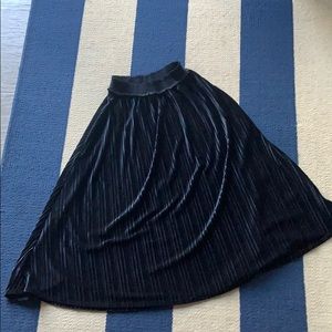 Black laundry velvet pleaded swinging skirt XS